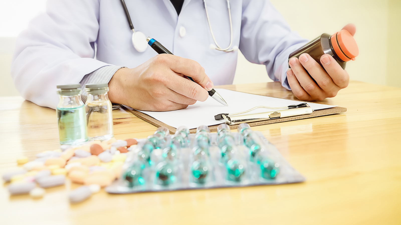 Liminar deferida para determinar fornecimento de medicamento rituximabe à idosa portadora de linfoma não Hodgkin da zona Marginal Esplênico.